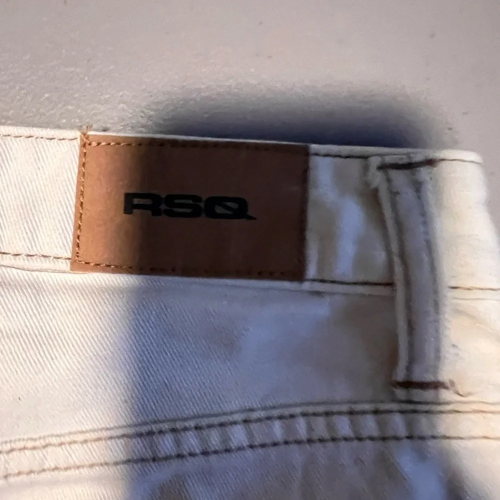 RSQ‎ Low Rise Baggy Denim Shorts Off White Cream Contrast Stitch Womens 23